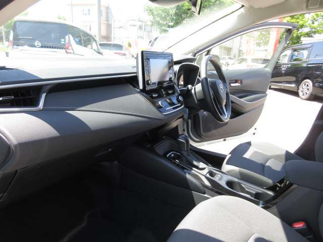 ■　助手席　■　オゾンの力出で車内を除菌・消臭＆特別仕様のルームクリーニング！！　小さなお子様がいらっしゃるお客様におすすめのオプションです。