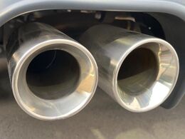 【TRD製マフラー】純正にはない個性あふれる「後ろ姿」を演出するTRDマフラー付き！ビジュアル・サウンド共にこだわりの一台に仕上がっております♪