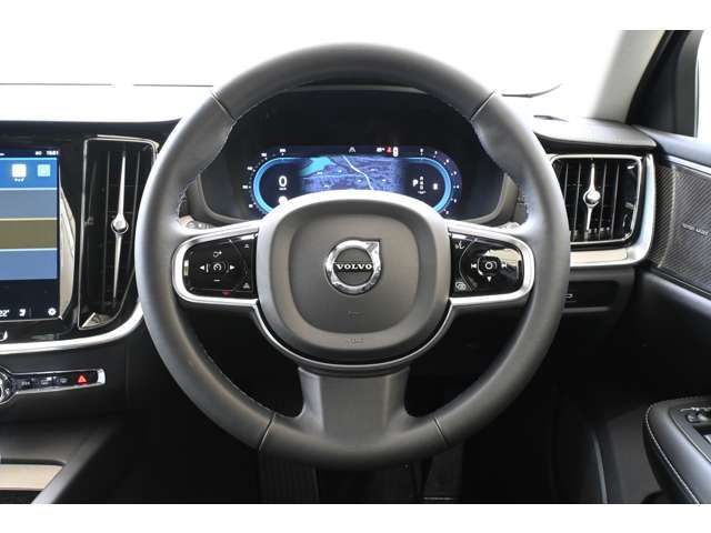 詳細お問い合わせは、VOLVO　CAR 姫路まで。079-292-5481