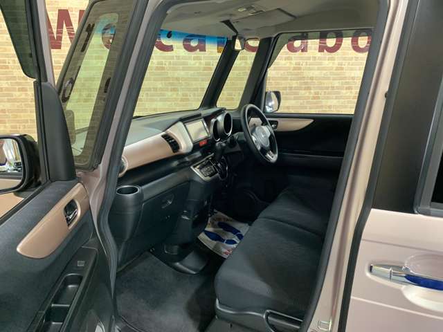 【総在庫500台】届出・登録済未使用車から中古車まで豊富なラインナップを展示中！たくさんの展示車を見て・触れて・試乗してお選び頂けます♪カーセンサー掲載車両以外にも展示しております。