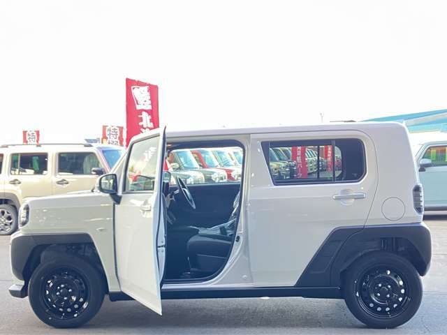 カーナビ・ETC・エンジンスターター・ドライブレコーダーなど、ご希望にお応えできるよう、オプション多数取り揃えております。おクルマのことなら何でもお任せください！