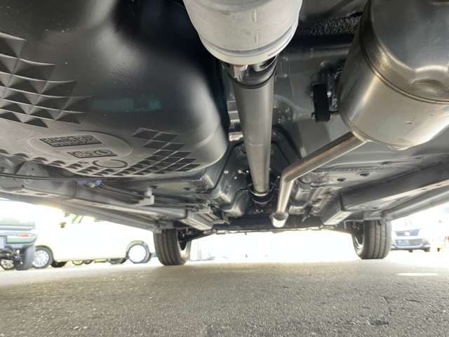 GSユアサマイスタープラス認定店でもあり、付属品もご心配なくお任せください♪お出かけ先での不安も軽パーク整備で安心！