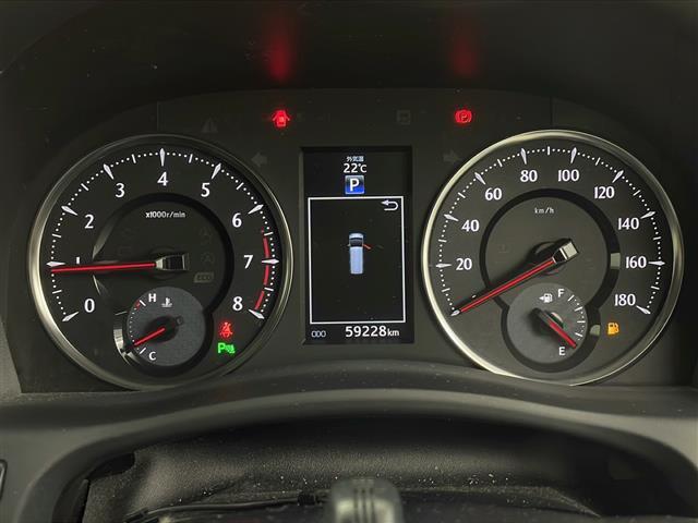 【スピードメーター】メーターがシンプルで見やすく運転しやすいですね！