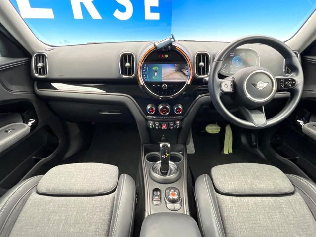 輸入車グループ総在庫数約2，000台！全国の系列店からメーカー・車種問わずご紹介出来るので、あなたにピッタリのお車が見つかるはずです♪まずはお問い合わせ下さい☆