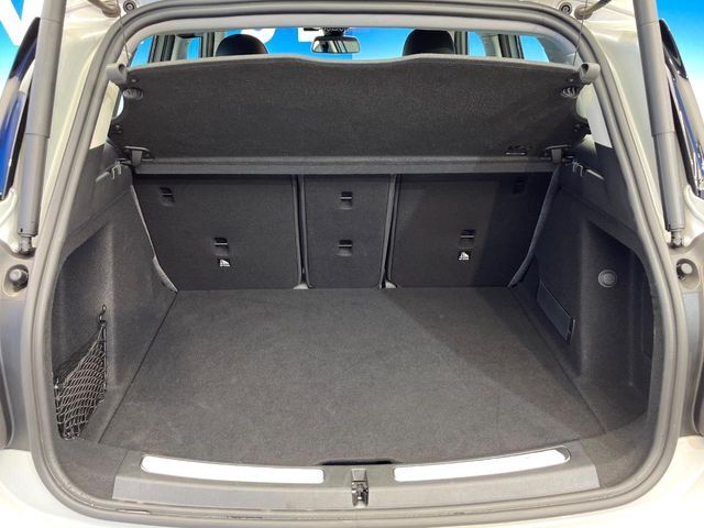 ●トランクルーム：趣味が広がる収容スペース！これだけの広さがあればお買い物やレジャーなどにも最適です！使用感も少なくきれいな状態を維持しております。