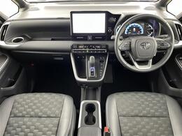 【インパネ全体】全方位で視界が広く、高い目線で運転もしやすいです！