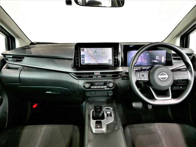 運転席からの視界が広く、隅々まではっきり見渡せます☆