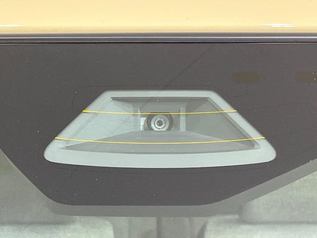 【スズキ　セーフティサポート】走行中に前方の車両等を認識し、衝突しそうな時は警報とブレーキで衝突回避と被害軽減をアシスト。より安全にドライブをお楽しみいただけます。