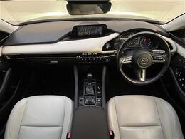 店舗にて現車の確認もいただけますので、お電話で在庫のご確認の上是非ご来店くださいませ。