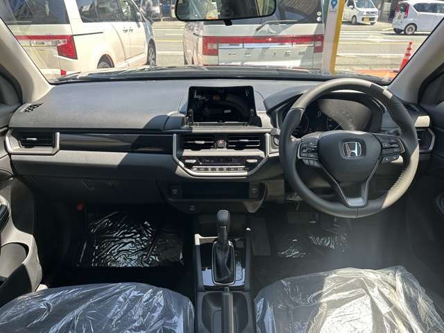 ★修復歴車一切ありません！それどころか、弊社の仕入在庫につきましては、フェンダー、ボンネット、ドアパネル等の交換歴、修理歴のある車両は基本的に仕入れを行いませんので高品質な車両のみ在庫で揃えています！