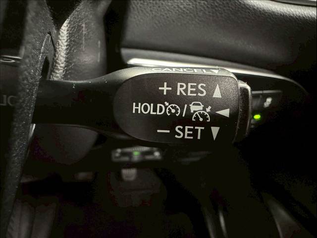 【レーダークルーズコントロールシステム】高速走行の走行時一定の速度を維持しながらの走行が可能☆