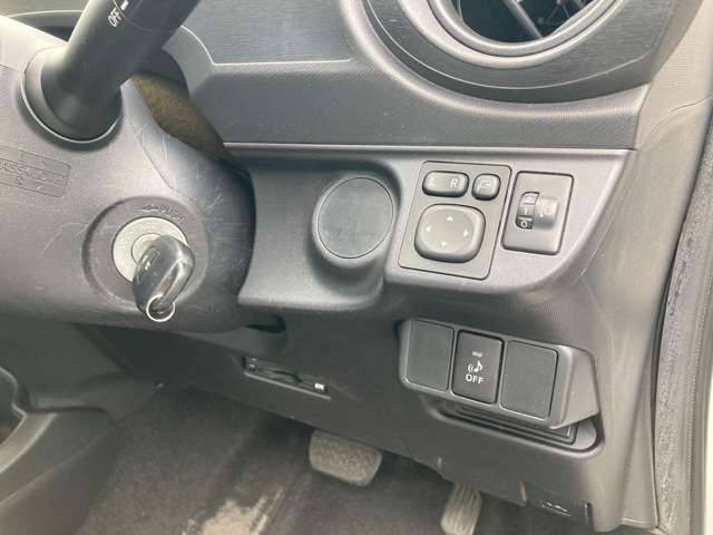 車内もクリーニング後納車させていただきます（＾v＾）♪◎TAX生駒店　TEL:0743-85-6476
