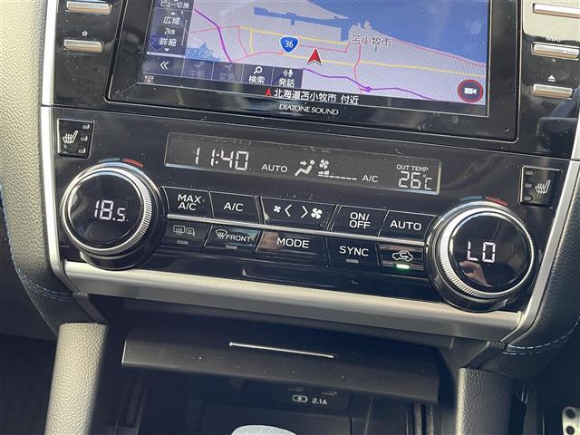 こちら運転席周りのスイッチの写真になります。各部しっかり動作の確認をしておりますので、ご安心だくさい。また、第三者機関の鑑定書もありますので、そちらの方も併せて、ご確認いただければ幸いです！