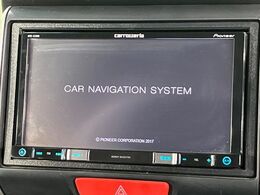 【ナビゲーション】目的地までしっかり案内してくれる使いやすいナビ。Bluetooth接続すればお持ちのスマホやMP3プレイヤーの音楽を再生可能！毎日の運転がさらに楽しくなります！！