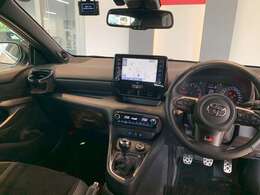 とっても視界が広くて、女性も運転しやすいお車になっております。