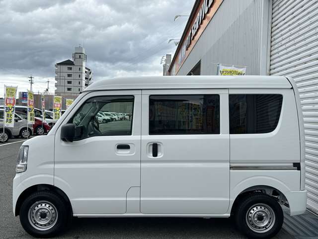 当店は、指定工場を併設しており、車検、整備、なんでもお任せ下さい！国産から外車までオールメーカーOKです。また、板金センターもございますのでエアロ加工から全塗装までどんな事でもご相談下さい♪