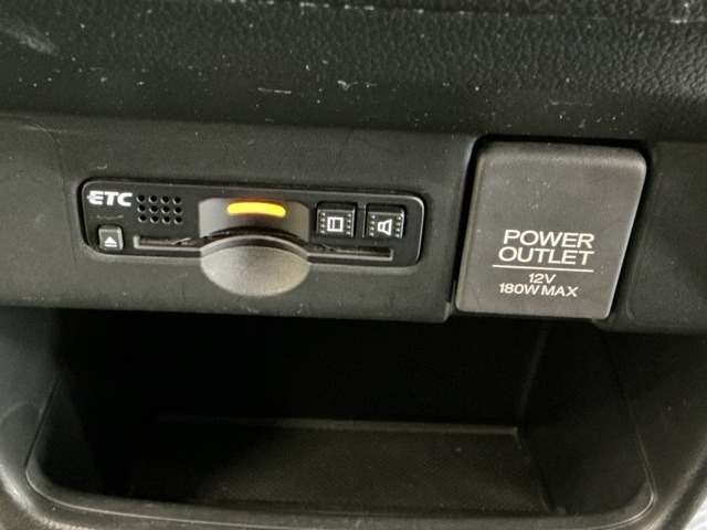 ETC付いてます。ETCが使用可能な道路通行料はキャッシュレスでスマートに走行できます。再セットアップして納車致します