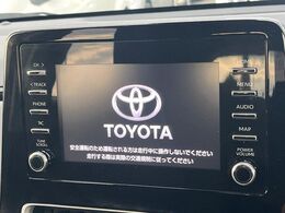 【7インチ　ディスプレイオーディオ】大画面のディスプレイはAppleCarPlayやAndroidAutoが利用可能。大きな画面でスマホナビアプリ等が利用いただけます♪