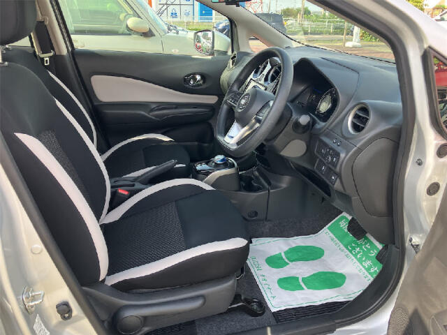ナオイオートでは自動車保険（あいおいニッセイ同和、損保ジャパンなど）も取り扱っております。当社は自社鈑金工場を併設しております。自動車保険も含めてお客様のカーライフをサポートさせて頂きます！