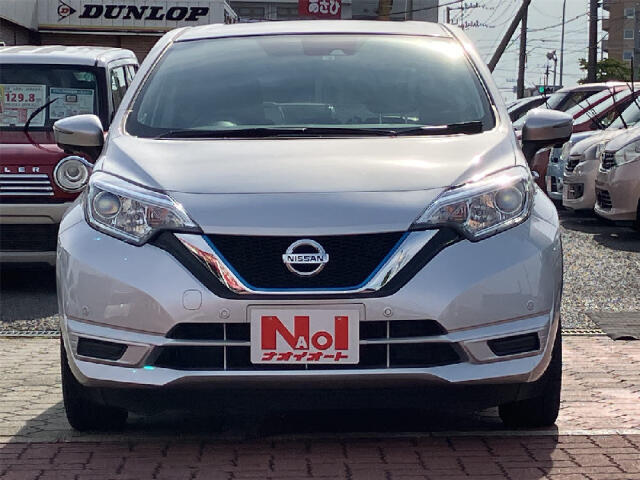 ナオイオートでは軽自動車を中心に新車・届出済未使用車・中古車を販売しております。もちろん普通車も取り扱っております。ネットでのお問い合わせも多数いただいております！お気軽にご連絡ください♪