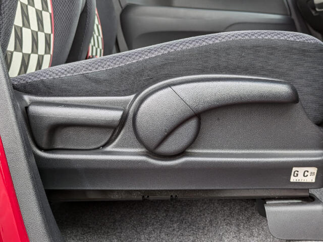 軽自動車から普通車まで販売しています！