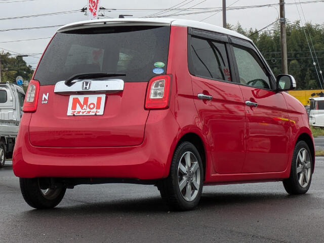 支払総額には法定12ヶ月点検費用が含まれています。当社の自社工場で車検から一般整備まで全て可能です。安心カーライフをお約束致します。