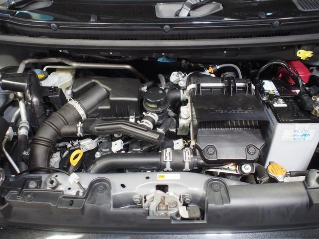 力強い走りが魅力のインタークーラーつきターボエンジン。エンジンのコンディションは良好です。
