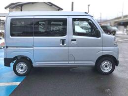 納車前にはプロのメカニックが点検、整備を行いますので安心してお乗り頂けます（＾＿＾）