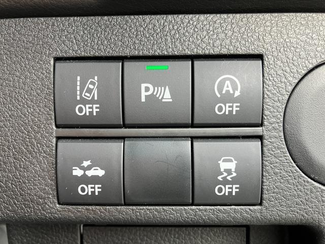 衝突被害軽減システムOFF/アイドリングストップシステムOFFのスイッチ