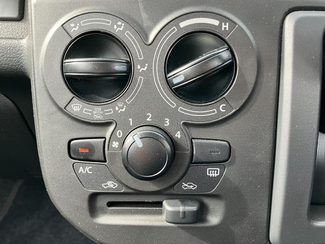 【マニュアルエアコン】つまみをまわして調節のマニュアルエアコン◎だれでも簡単に操作できますよ◎