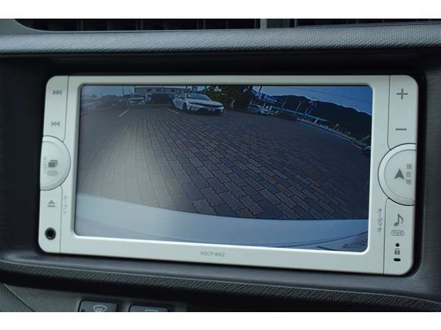 バックカメラが装備されております！死角になりやすい後方がはっきりと映し出されるので、駐車時も安心です！