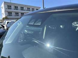 こちらの車両には衝突防止装置が付いております♪