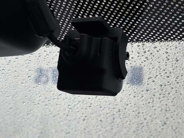 【ドライブレコーダー】今や必須アイテムとなっているドラレコを搭載！