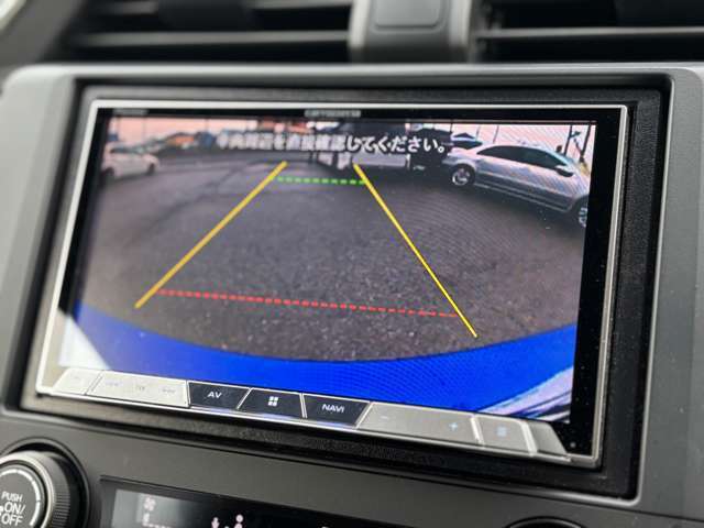 【バックカメラ】運転に不慣れな方でも安心して駐車できますね！