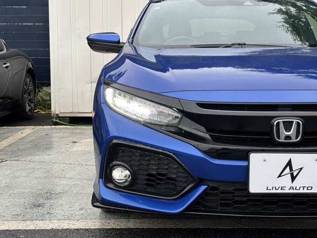 【LEDヘッドライト＆フォグライト】ハロゲンライトより明るく、視認性の良いLEDを搭載