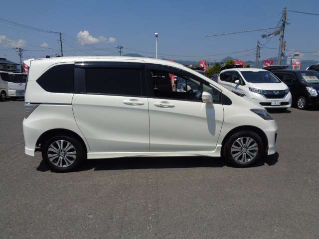 お車は買って終わりではありません。なぜなら車は壊れないという事がないからです。「安さ」だけでなく「安心」＝購入後の点検・修理・トラブル対応こそ私達の強みです。