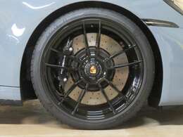 ブレーキキャリパー（ハイグロス ブラック塗装）　20/21インチ Carrera GTS ホイール