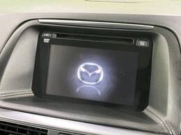 【純正ナビ】人気の純正ナビを装備。オーディオ機能も充実しており、Bluetooth接続すればお持ちのスマホやMP3プレイヤーの音楽を再生可能！毎日の運転がさらに楽しくなります！！