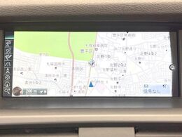 ●純正ナビ:一体感のあるナビは、高級感ある車内を演出してくれます。Bluetooth再生などオーディオ機能も充実しておりますので、運転もより楽しめます♪