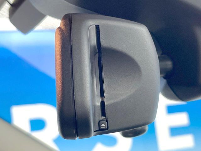 ●ETC車載器内蔵ルームミラー：お引き渡し時には再セットアップを実施後、お渡しいたします。マイレージ登録に関してもお気軽に担当営業までお尋ねください。