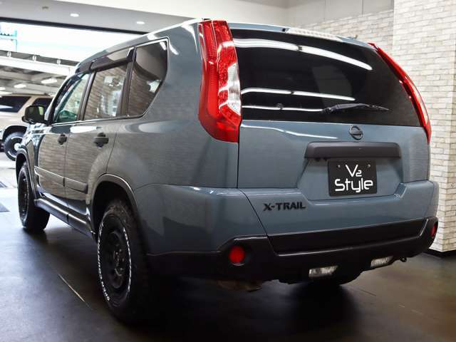 テールレンズやマフラー等の取り付けも、弊社で定番のカスタムとなっております。各種オーダーもお気軽にご相談ください。