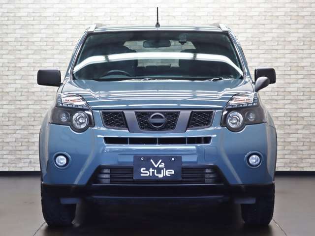 国家資格2級整備士が2名常駐しております。車両入庫時とお客様からご成約を頂いた後に各々150項目以上の点検を行い、納車前点検も行った上でのご納車となります。