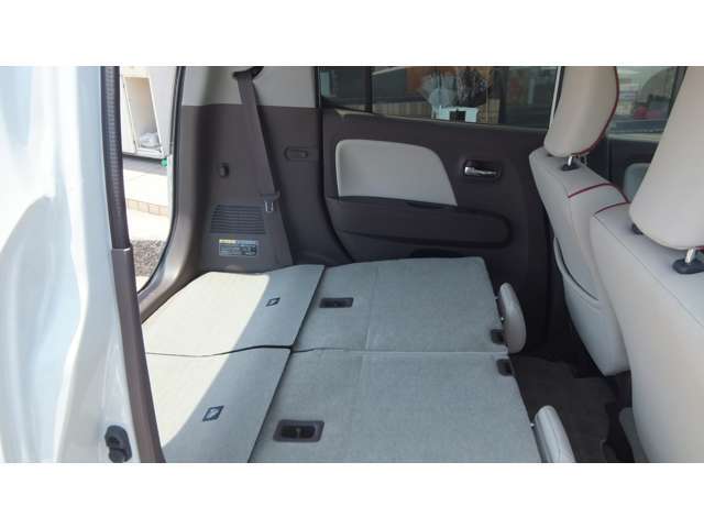 自社工場にて納車前までにエンジン・ブレーキ・油脂類など主要部から細かな部分まで点検整備致します。点検項目80箇所以上！