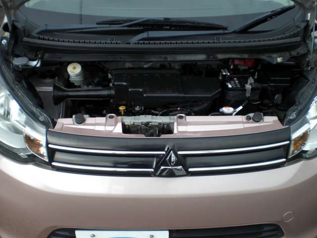 エンジンルームもきれい！