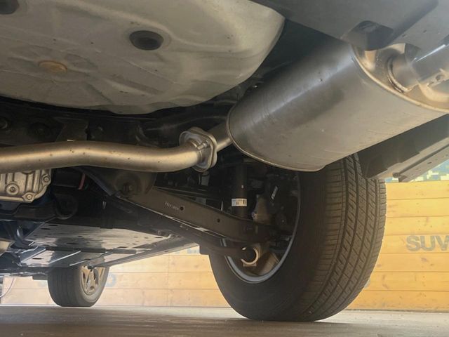 お車を安心してお乗りいただく為には、足回りの定期点検が欠かせません。サービスサポート（有償保証）では無料点検もご提供しており、安心のカーライフをお過ごしいただけるサポート体制が整っています。