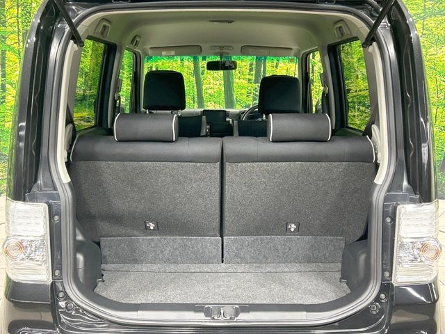 普段のお買い物や通勤、送迎等に十分な荷室スペースを確保しております。セカンドシートを倒すと、大きな荷物の積載も可能です♪
