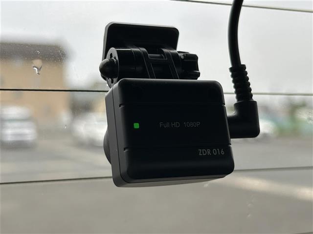 店舗にて現車の確認もいただけますので、お電話で在庫のご確認の上是非ご来店くださいませ！！！
