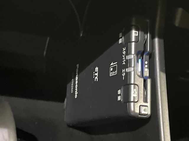 【ETC】高速道路の料金所をストレスなく通過！話題のスポットやサービスエリアに多い「スマートIC」利用時は必須のアイテムです。当店でセットアップを実施、ご納車当日からすぐにご利用いただけます！