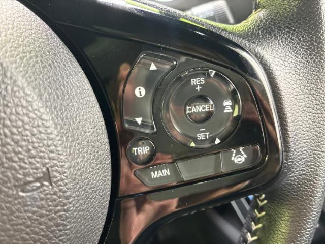 お車に合わせて無料保証以外にも、保証範囲、期間、距離を拡充させた有料保証もご用意しております！中古車の購入が初めてで不安・・・というお客様もご安心ください！