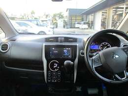 インパネ全体です！内装のボタンの位置などをご確認ください♪